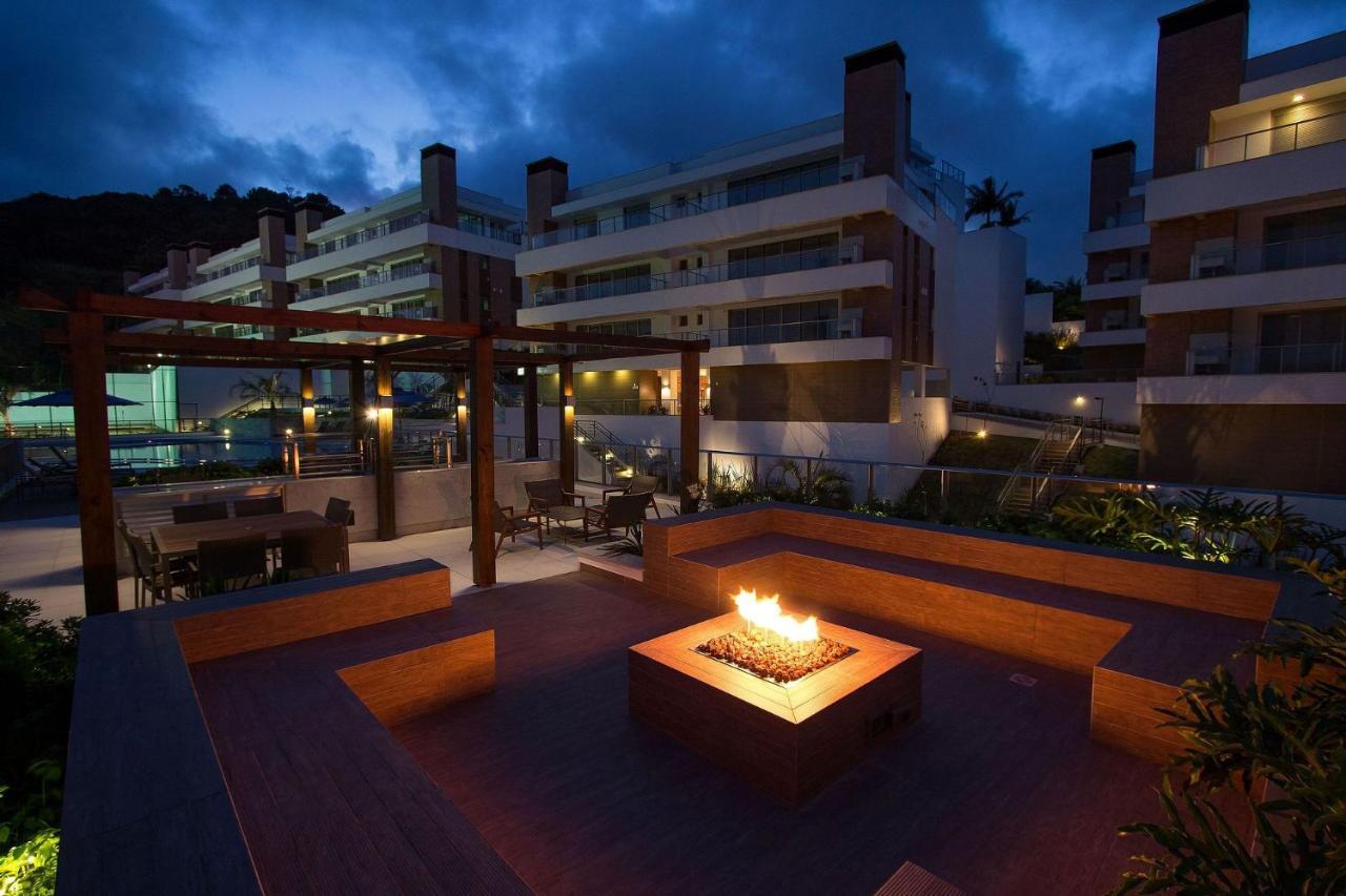 Punta Blu 102-9 - Apartamento De Alto Padrao Em Condominio Exclusivo, Quadra Poliesportiva - Piscina - Portaria 24H. Bombinhas Exterior foto